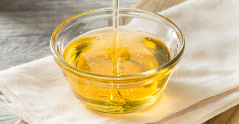 Bulk liquid sugar and liquid sucrose for pumped dosing systems